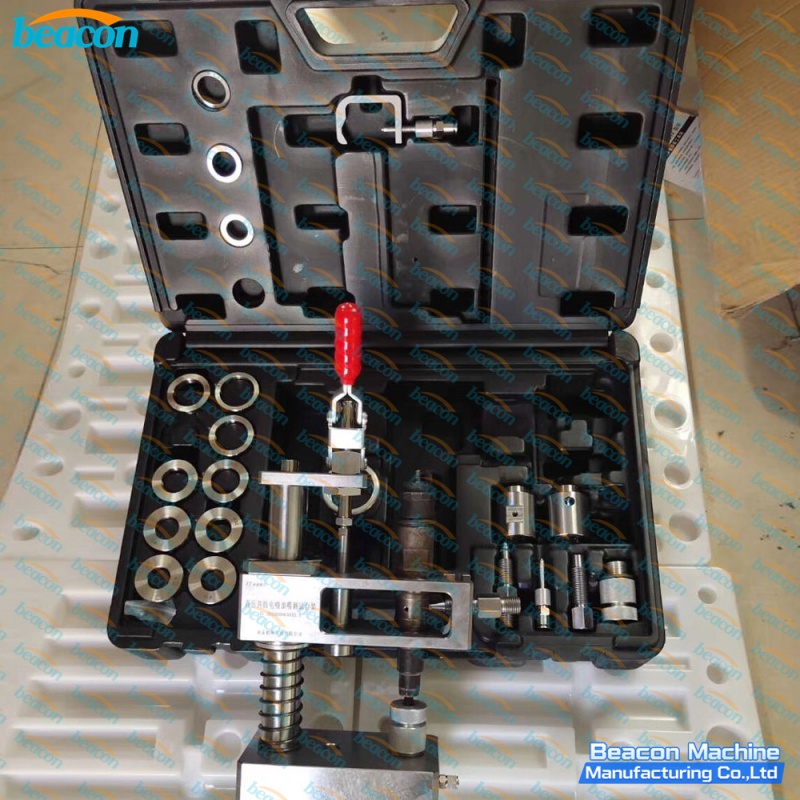 {G2-9 Universal Clamping Fixture for Diesel Injectors on Test Benches}